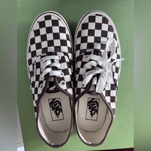 NWOT Vans Brown and White Checkered w/ Laces